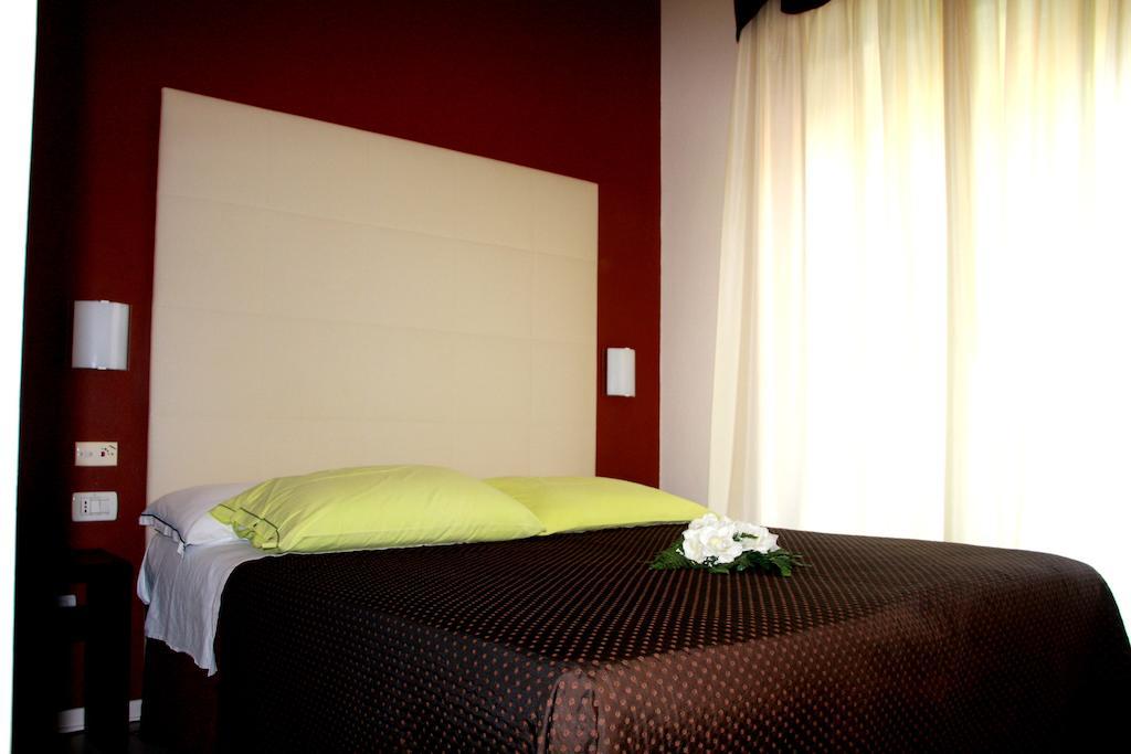 Hotel Monica Cervia Chambre photo