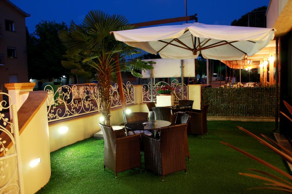 Hotel Monica Cervia Extérieur photo