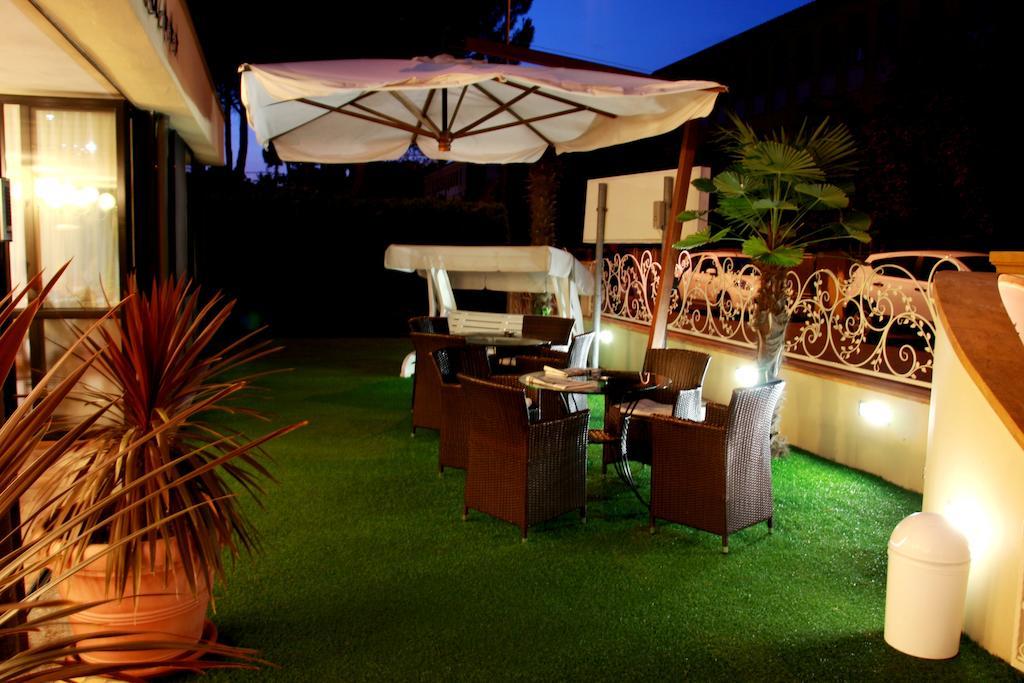 Hotel Monica Cervia Extérieur photo